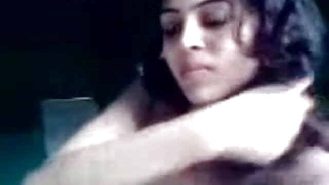 கவர்ச்சியான ரஸ டீன் என் சகோதரிகள் சூடான நண்பர் porn ஆஷோல் விளையாடுகிறது
