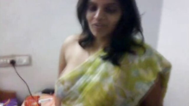 அன்ஃபிசா ஹாட் டீன் சிறந்த பிரஞ்சு, எப்போதும்
