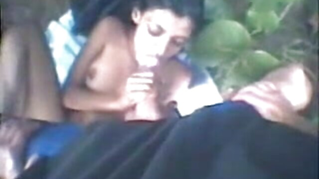 அவள் சறுக்குகையில் அழகு தன்னைத் தானே கவர்ந்திழுக்கிறது brazzers சிறந்த ஆபாச