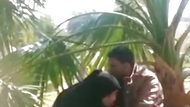 லாரா வீட்டில் ஆபாச தளங்கள் ஸ்டீவன்ஸ்