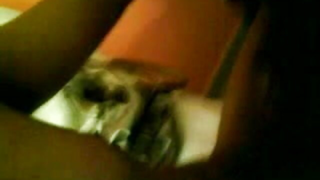 தாமதங்களை எடுக்கும் உறவினர்கள் சிறந்த லத்தீன் ஆபாச